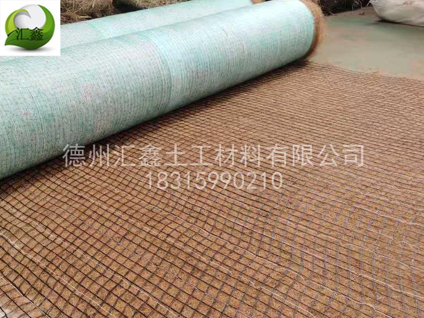青海洛河的客户订购加筋抗冲毯3900平方米。